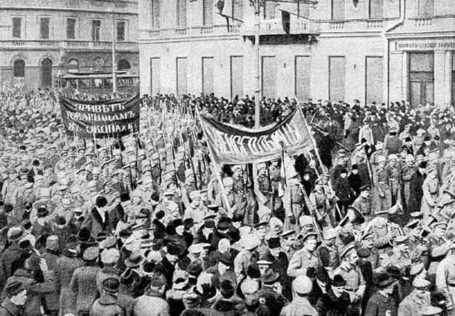 Soldiers demonstrate in Russian Revolution February 1917