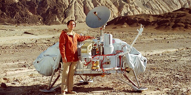 Carl Sagan with Viking Lander